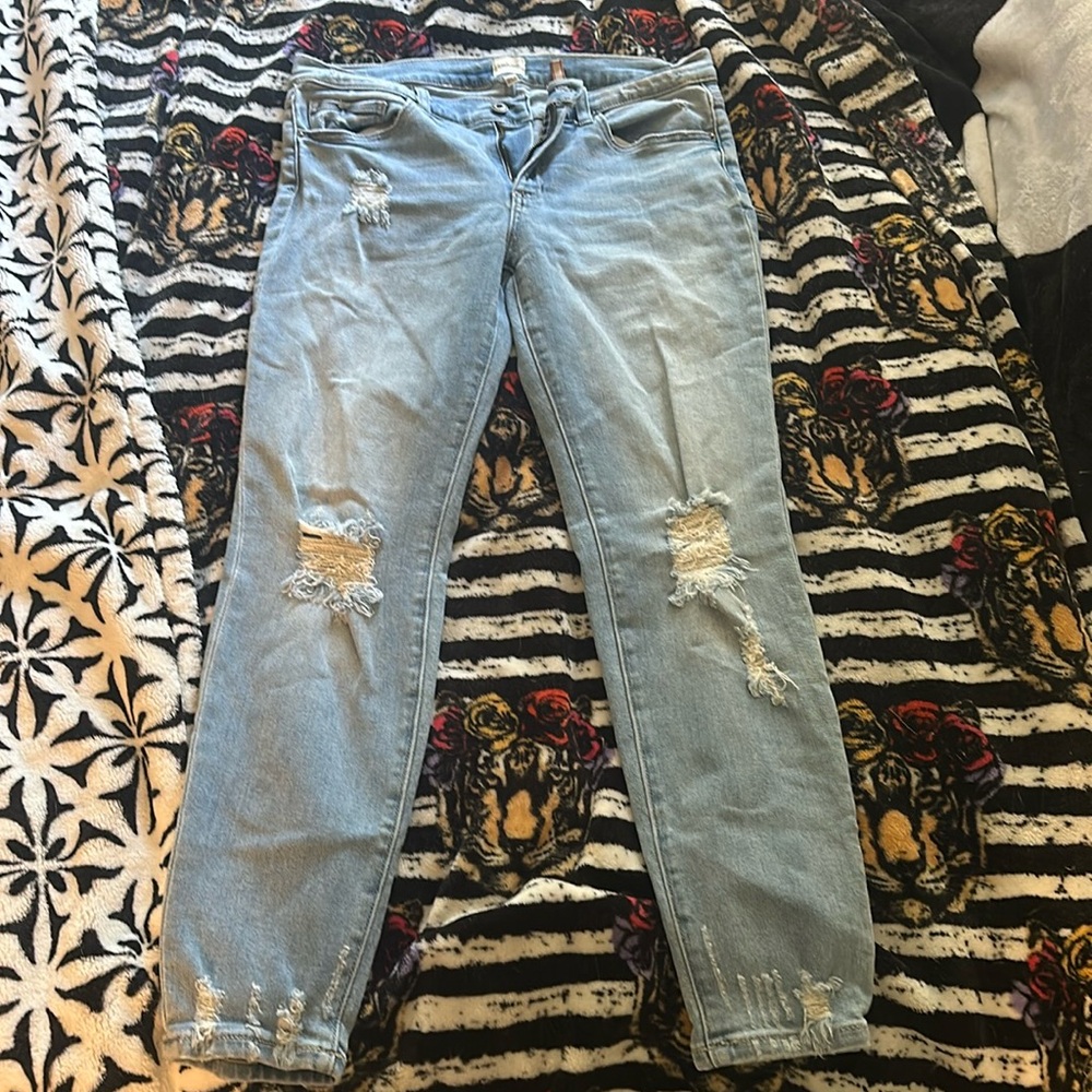 Sneak peek jeans size 11/30